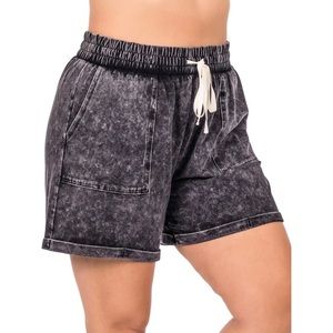 New Charcoal Mineral Wash Women’s Plus Size 1X Shorts With Pockets.